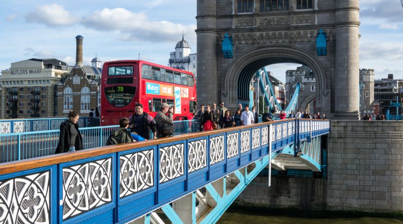 Тауэрский мост закрывают для пешеходов и транспорта 03122016 Общество: Тауэрский мост закрывают для пешеходов и транспорта
