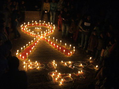 Общество: Лондонцы подписывают петицию об установлении мемориала больным ВИЧ/СПИД