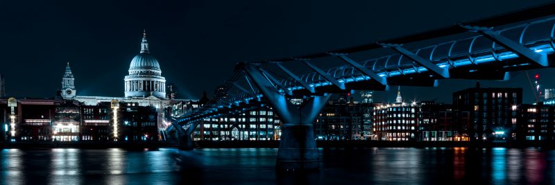 Искусство: Нью-йоркский художник займется украшением лондонских мостов