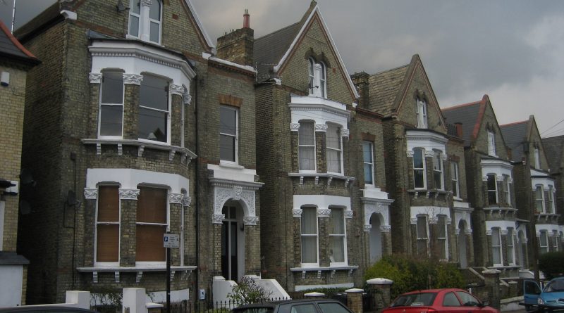 Большая часть зарплаты лондонцев уходит на аренду жилья 02122016 Бизнес и финансы: Большая часть зарплаты лондонцев уходит на аренду жилья