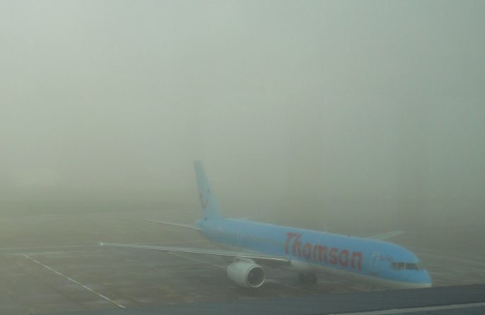 Общество: Лондонский аэропорт отменил рейсы из-за густого тумана