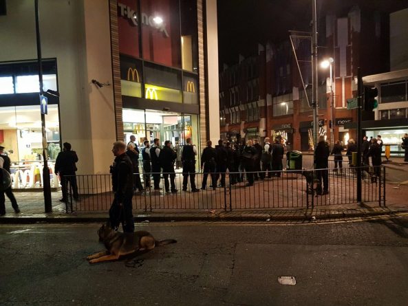 Происшествия: Толпа молодежи устроила беспорядки в западном Лондоне, после закрытия музыкального фестиваля “Wild n Out”