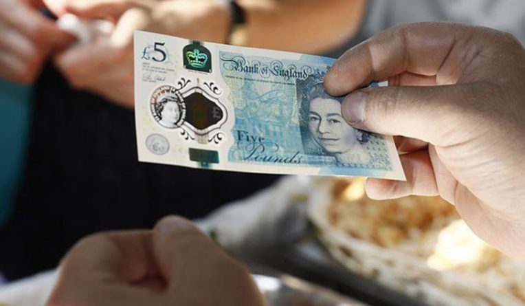 Общество: Вегетарианское кафе отказывается принимать новые £5-банкноты