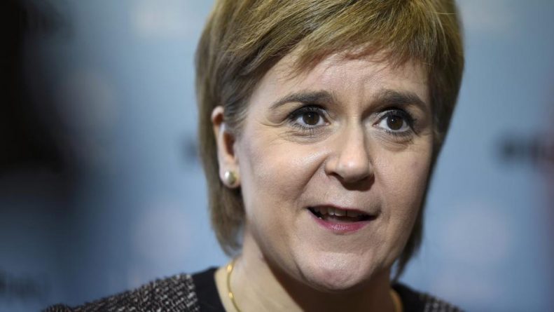 Политика: Шотландия хочет провести второй референдум о выходе из Великобритании