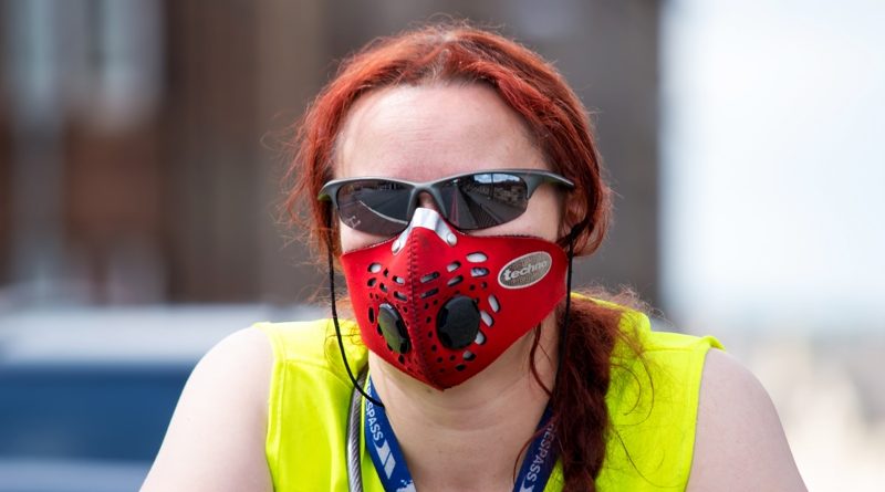 Здоровье и красота: Лондонские велосипедисты надели маски из-за высокого уровня загрязнения воздуха