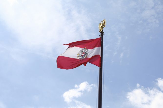 Политика: Австрия ужесточила условия жизни для иммигрантов