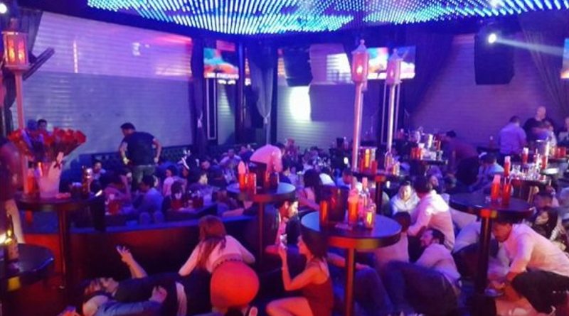 Мужчина открыл огонь в ночном клубе в Мексике: 5 убитых, 15 раненых 16012017 Происшествия: Мужчина открыл огонь в ночном клубе в Мексике: 5 убитых, 15 раненых