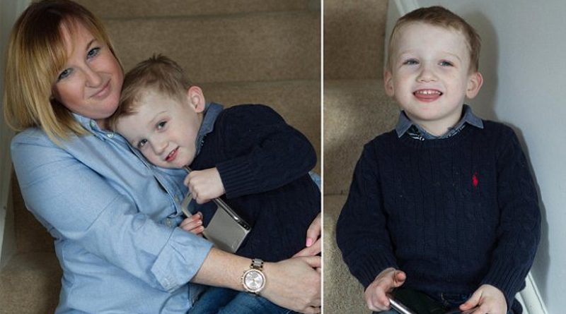 Четырехлетний мальчик спас маму 22012017 Общество: Четырехлетний мальчик спас маму