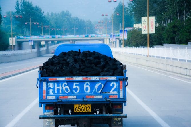 Политика: Китай прекратил закупать уголь у Северной Кореи