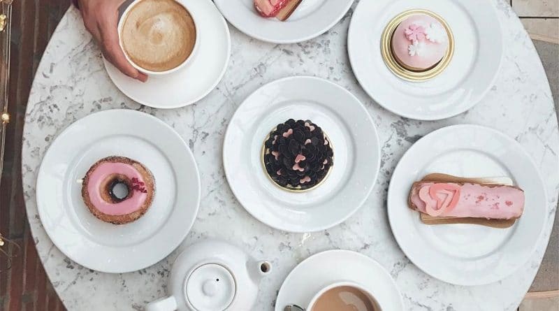 В пекарне Доминика Анселя вся выпечка стала розовой в честь Дня святого Валентина 12022017 Досуг: В пекарне Доминика Анселя вся выпечка стала розовой в честь Дня святого Валентина