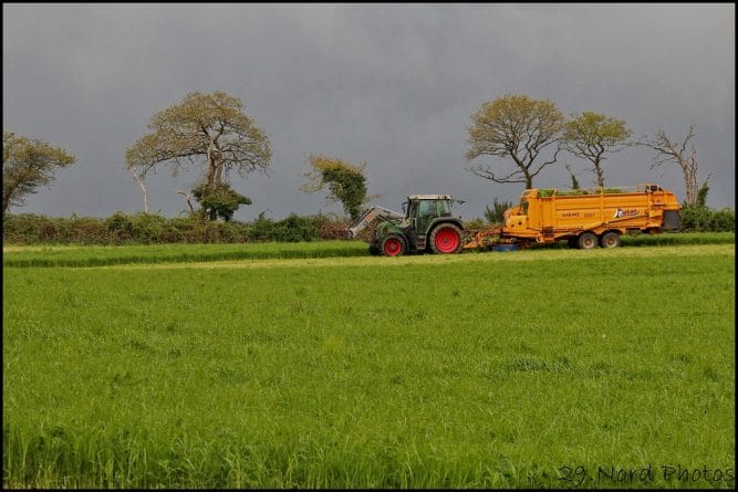 В мире: Французские фермеры поддерживают Ле Пен и выход из ЕС