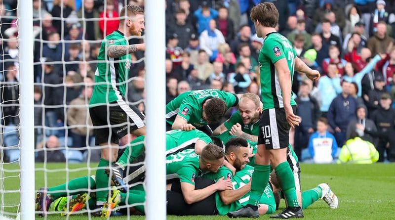 Спорт: Кубок Англии. «Лестер» тоже выбывает…