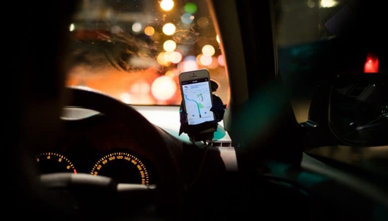 Бизнес и финансы: 33 000 водителей Uber могут потерять работу из-за нового теста