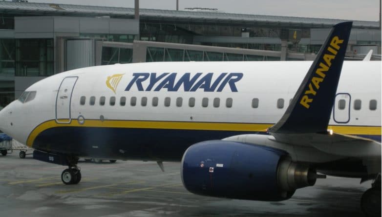 Общество: В Ryanair предупредили о возможной отмене рейсов между Британией и Европой