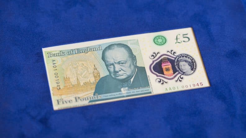 Бизнес и финансы: Bank of England не станет отказываться от новых банкнот