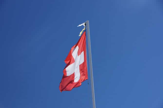 В мире: Швейцария планирует упростить процедуру получения гражданства