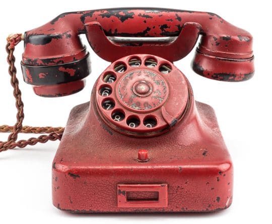В мире: Телефон Гитлера ушел с молотка за 161 тысячу фунтов
