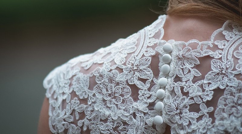 Происшествия: Утерянное химчисткой 150-летнее свадебное платье нашлось