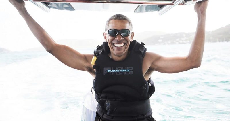 Знаменитости: Заслуженный отпуск: Обама и Брэнсон отдыхают на островах