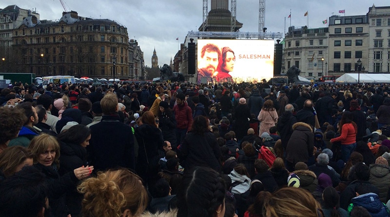 Происшествия: Тысячи людей пришли на Трафальгарскую площадь на премьеру фильма