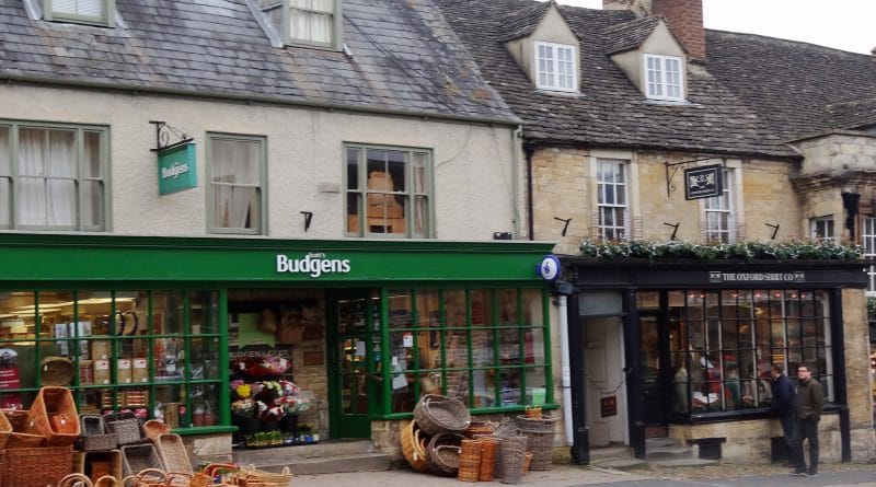 Более 800 человек потеряют работу из-за закрытия 36 магазинов Budgens 07032017 Бизнес и финансы: Более 800 человек потеряют работу из-за закрытия 36 магазинов Budgens