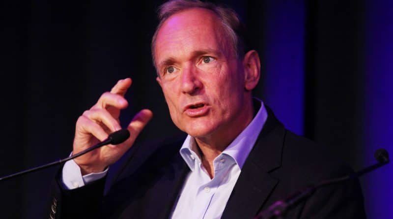 Технологии: Изобретатель Всемирной паутины будет бороться с "фальшивыми новостями"