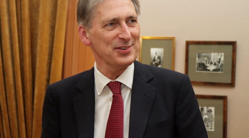 Канцлер Хаммонд "не признает" 50-миллиардных отступных для ЕС 21032017 Закон и право: Канцлер Хаммонд "не признает" 50-миллиардных отступных для ЕС