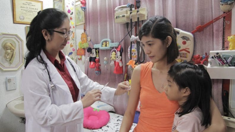 Здоровье и красота: Коронер призвала срочно вакцинировать подростков против Менингита В