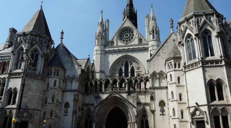 Закон и право: Суд отправил мальчика в исламскую школу несмотря на протесты отца