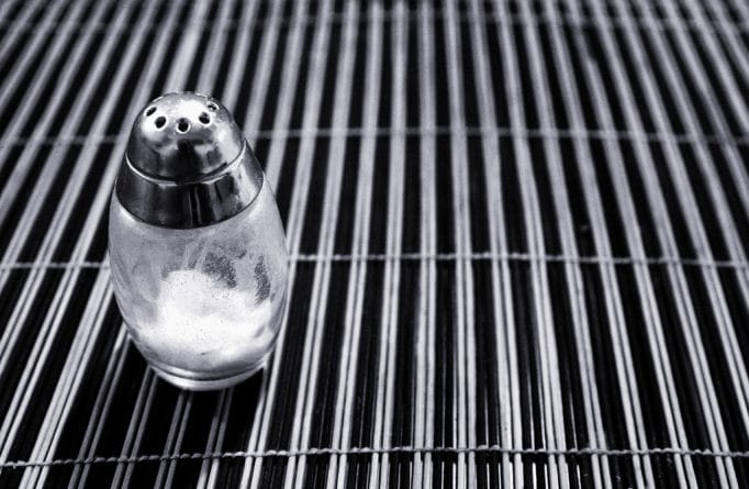 Здоровье и красота: Ученые: соль убивает 14,000 человек в год