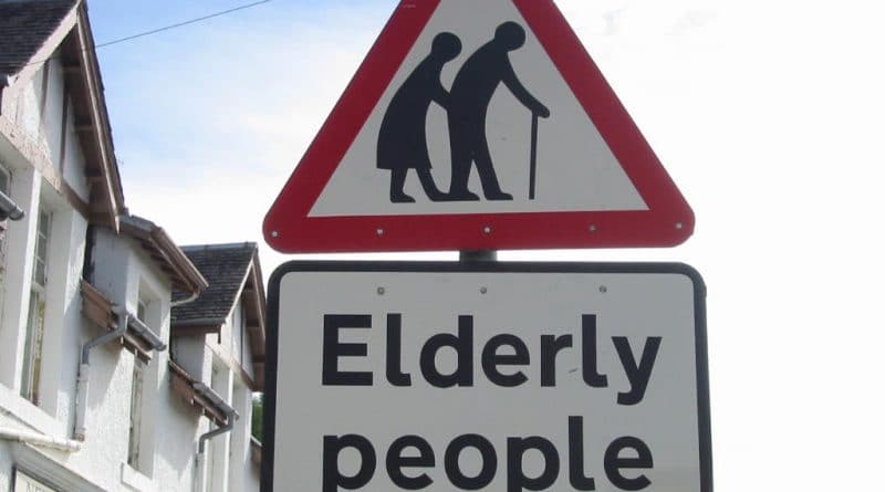 Здоровье и красота: Министры: Возвращение британских пенсионеров из Европы усугубит кризис NHS