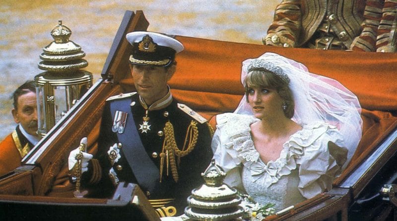 Знаменитости: Принцесса Диана использовала свой медовый месяц "чтобы отоспаться"