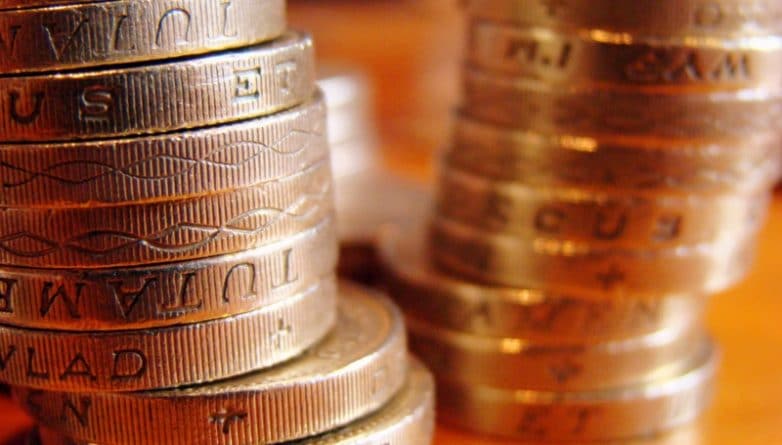 Бизнес и финансы: Новую монету в 1 фунт скоро пустят в оборот