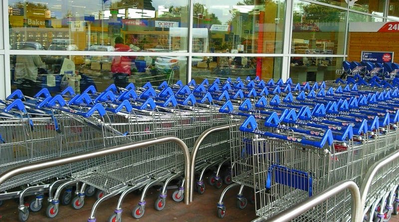 Tesco оставит тележки открытыми до конца перехода на новую монету 26032017 Бизнес и финансы: Tesco оставит тележки открытыми до конца перехода на новую монету