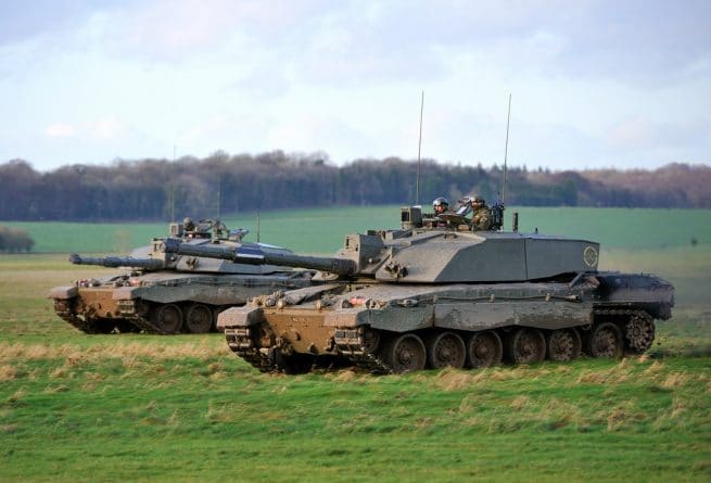 Политика: Первые британские войска прибыли в Эстонию для предотвращения “российской агрессии”