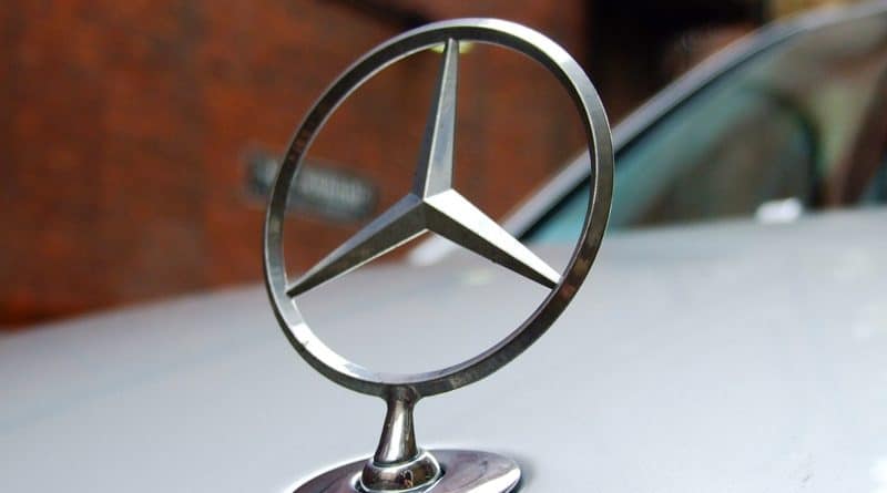 Mercedes отзывает 75 000 автомобилей в Соединенном Королевстве 04032017 Бизнес и финансы: Mercedes отзывает 75 000 автомобилей в Соединенном Королевстве