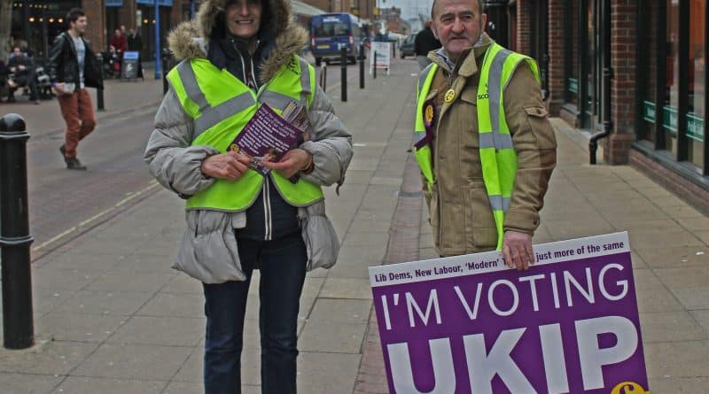 UKIP: Безработных иммигрантов нужно депортировать после Brexit 28032017 Закон и право: UKIP: Безработных иммигрантов нужно депортировать после Brexit