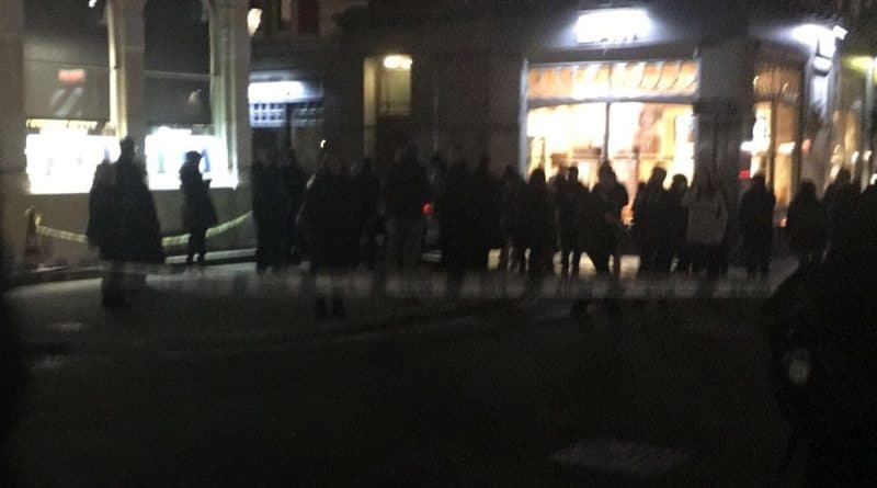 Covent Garden перекрыт из-за «подозрительного предмета» 02032017 Происшествия: Covent Garden перекрыт из-за «подозрительного предмета»