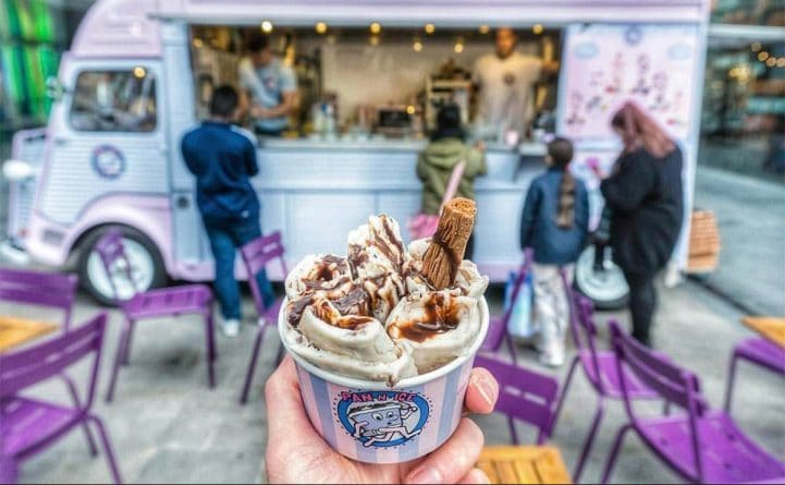 Досуг: В Лондоне появилось "жареное" мороженое