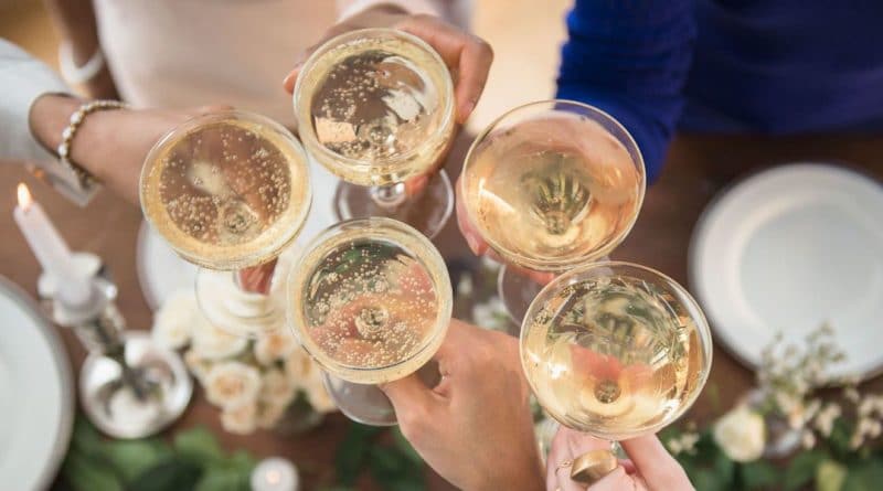 Лак для ногтей со вкусом просекко? Не проблема 22032017 Юмор: Лак для ногтей со вкусом просекко? Не проблема