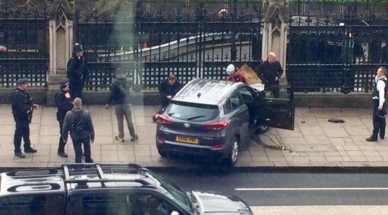 Теракт у Вестминстера. Что известно на данный момент? 23032017 Происшествия: Теракт у Вестминстера. Что известно на данный момент?