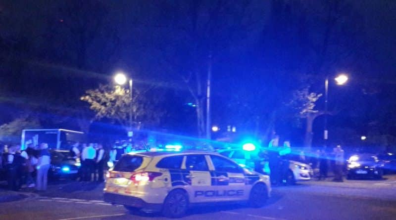 Происшествия: На офицеров полиции напали во время ареста в Айлингтоне