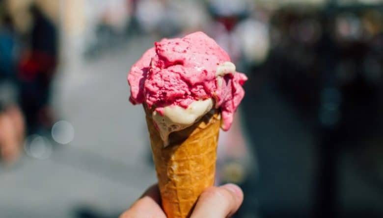 Лайфхаки и советы: Сегодня жители Лондона могут насладиться бесплатным мороженым от Deliveroo