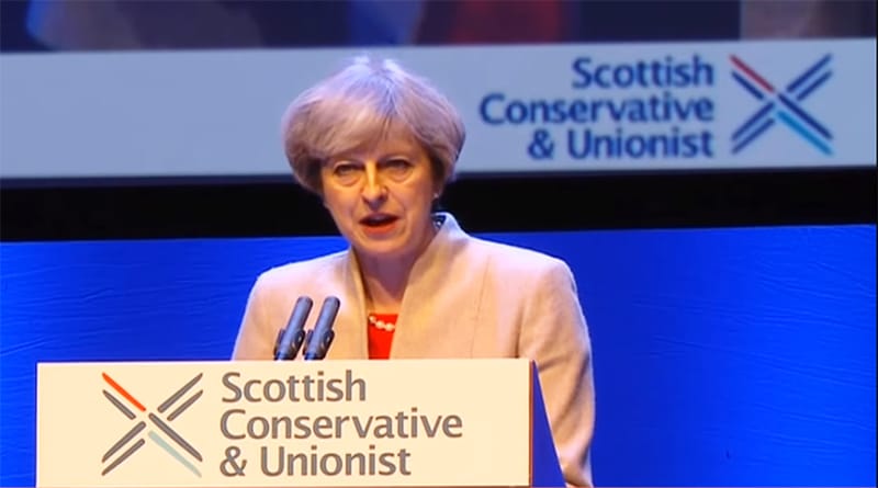 Политика: Тереза Мэй обещает не дать Шотландии отделиться
