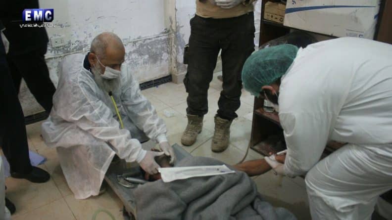 В мире: Война в Сирии: 67 человек погибло во время “химической атаки” в регионе Idlib