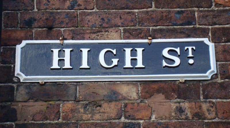 Фитнес-клубы и кафе заменили бутики и банки на главных улицах 13042017 Бизнес и финансы: Фитнес-клубы и кафе заменили бутики и банки на главных улицах