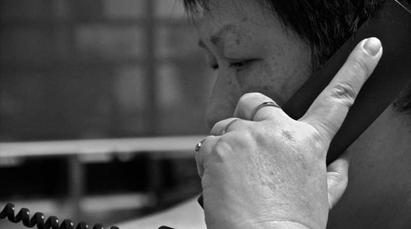 Здоровье и красота: Кризис NHS: Позвонившего на "горячую линию" самоубийцу попросили подождать