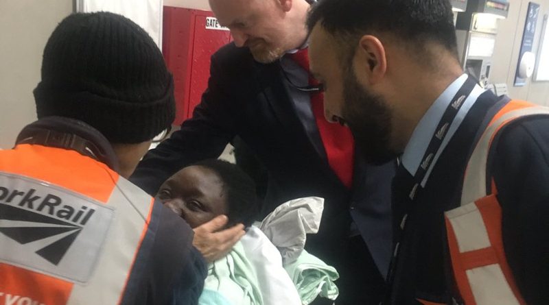 У женщины начались роды в поезде на станции London Bridge 28042017 Общество: У женщины начались роды в поезде на станции London Bridge