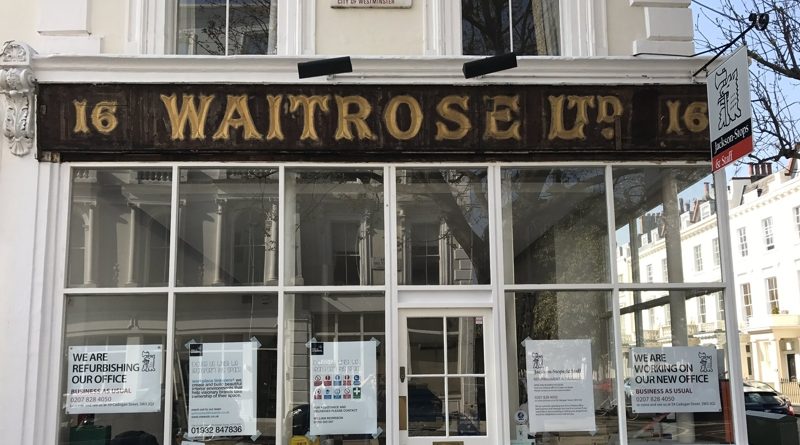 В Pimlico обнаружили 100-летнюю вывеску Waitrose 26042017 Общество: В Pimlico обнаружили 100-летнюю вывеску Waitrose