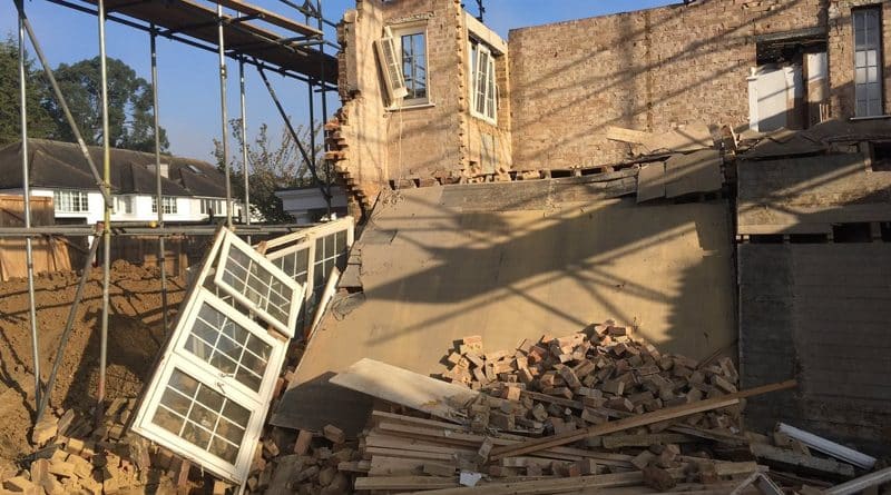 Происшествия: В Лондоне рухнул дом стоимостью 1 миллион фунтов